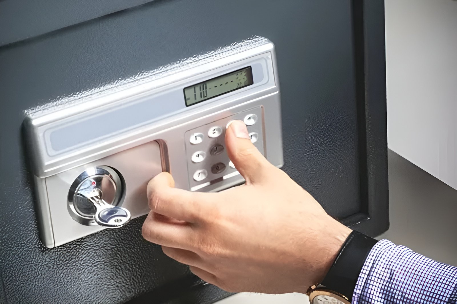 Professional Safe Installation in Grand Prairie, TX