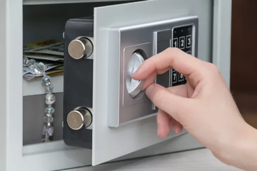 safe lock expert in Grand Prairie TX